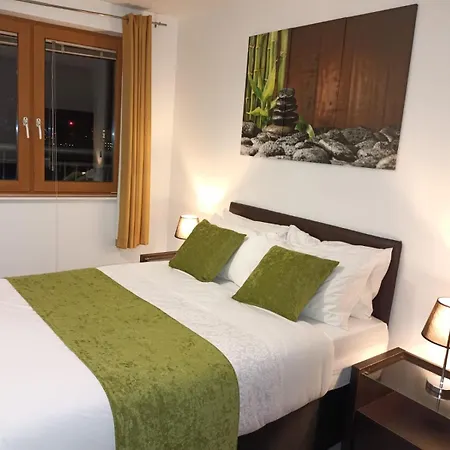 Kcs With Balcony/parking * Birmingham