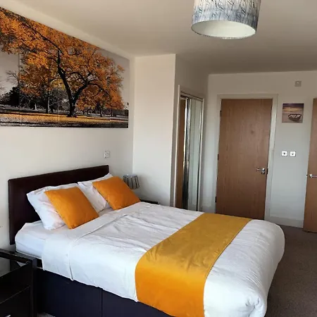 Kcs With Balcony/parking Apartment *
